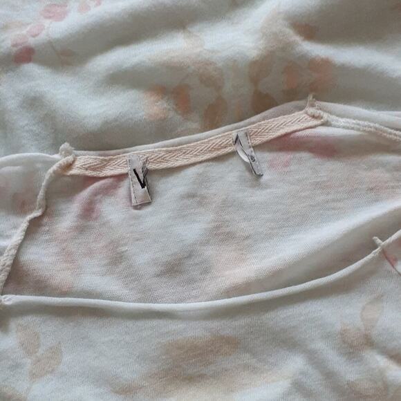 WILDFOX small sheer floral top (DEFECT), NWT, $72 - Picture 5 of 7